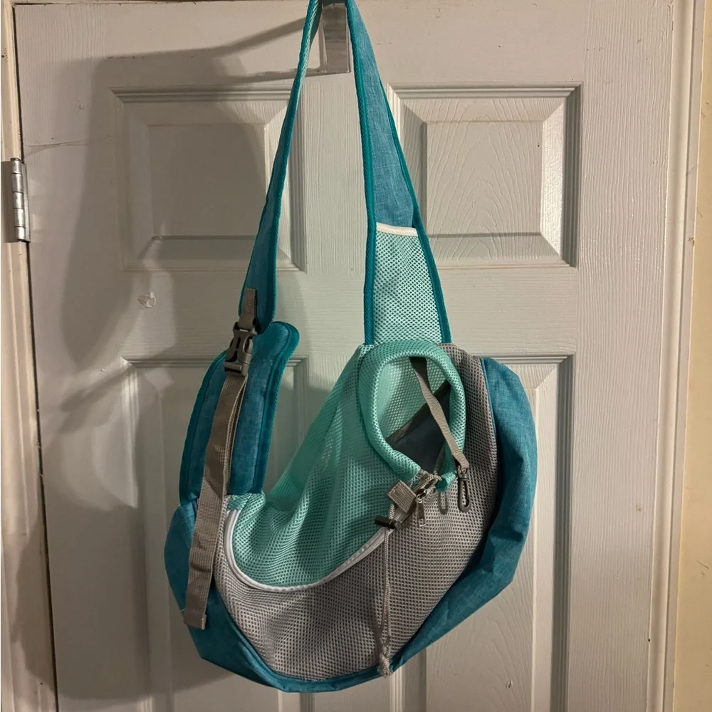 Dog sling tote